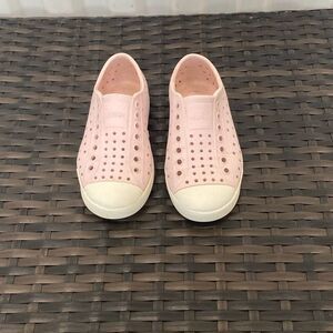 Native Jeffersons shoes children’s size 10